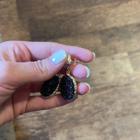 ORAL Drop Zinc Stone Earrings New. - Picture 5 of 5